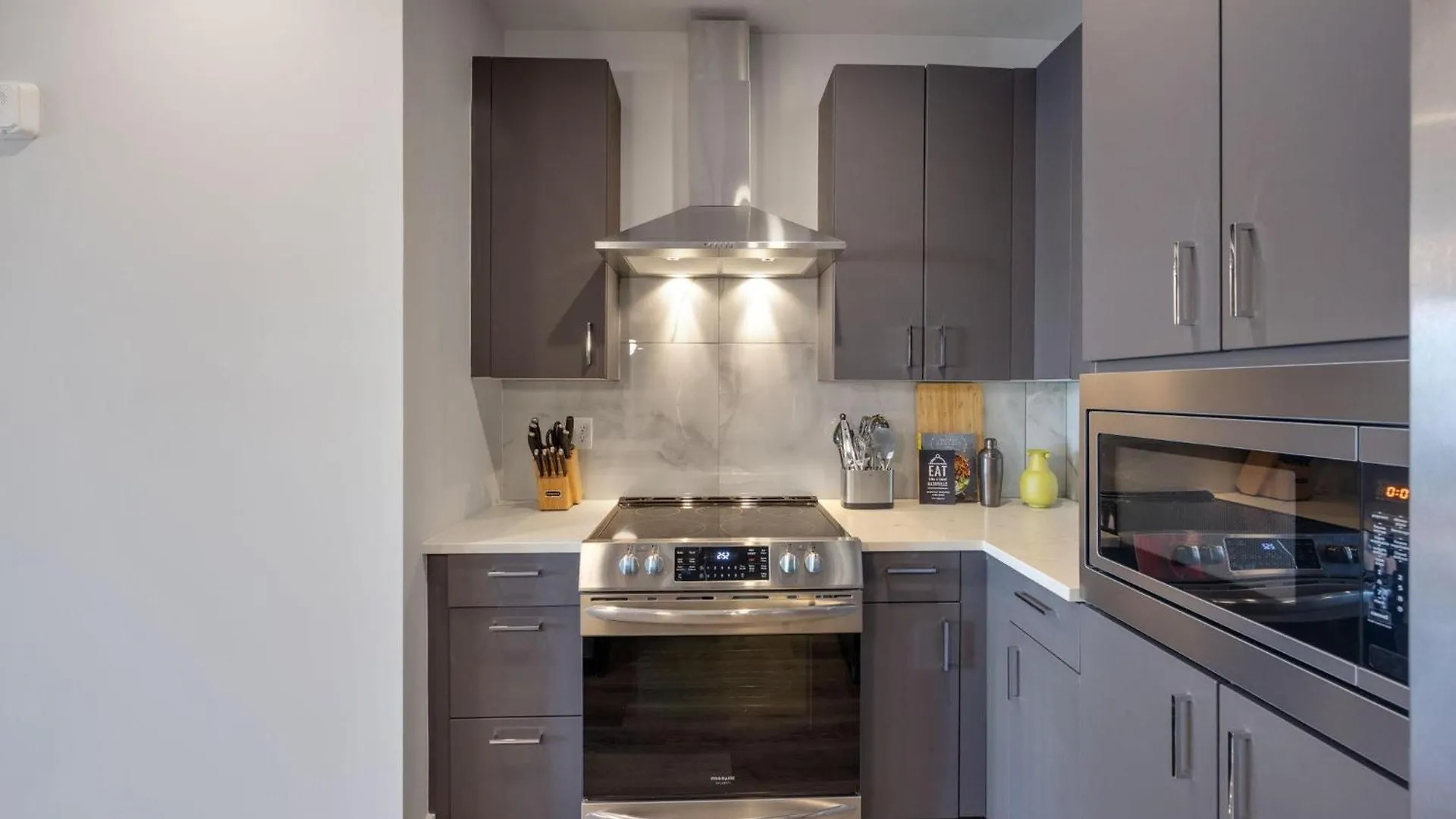 Modern Muse-Odyssey-Full Gym-Heart Of Midtown Villa Nashville 0*,